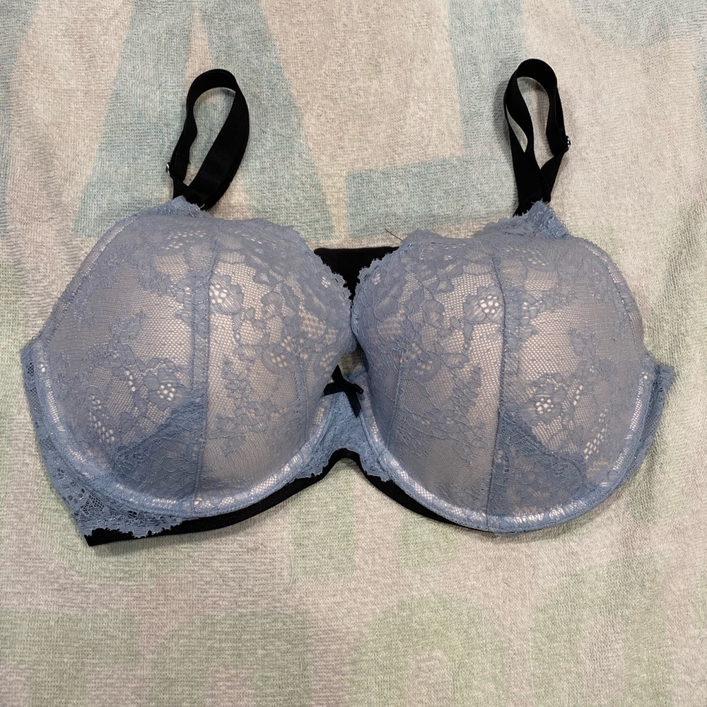 Lace VS bra
